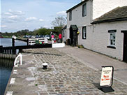 Lock keepers cottage at the Top Lock (No.45)
