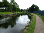 A decent few yards of the canal